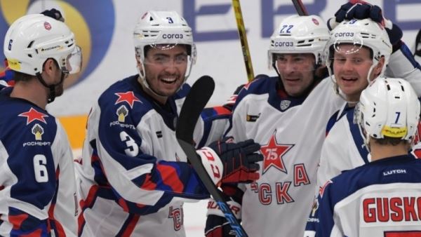 Хет-трик Плотникова принес ЦСКА победу над «Спартаком» в матче регулярного чемпионата КХЛ